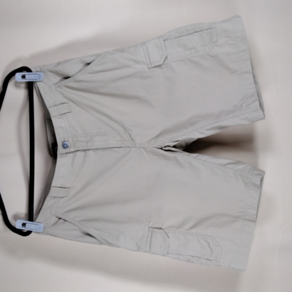 The North Face Tribe Cargo Shorts Men’s 38R Moonstruck Beige Utility Summer